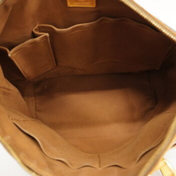 Louis Vuitton Monogram Palermo PM Shoulder Bag - Picture 4 of 15